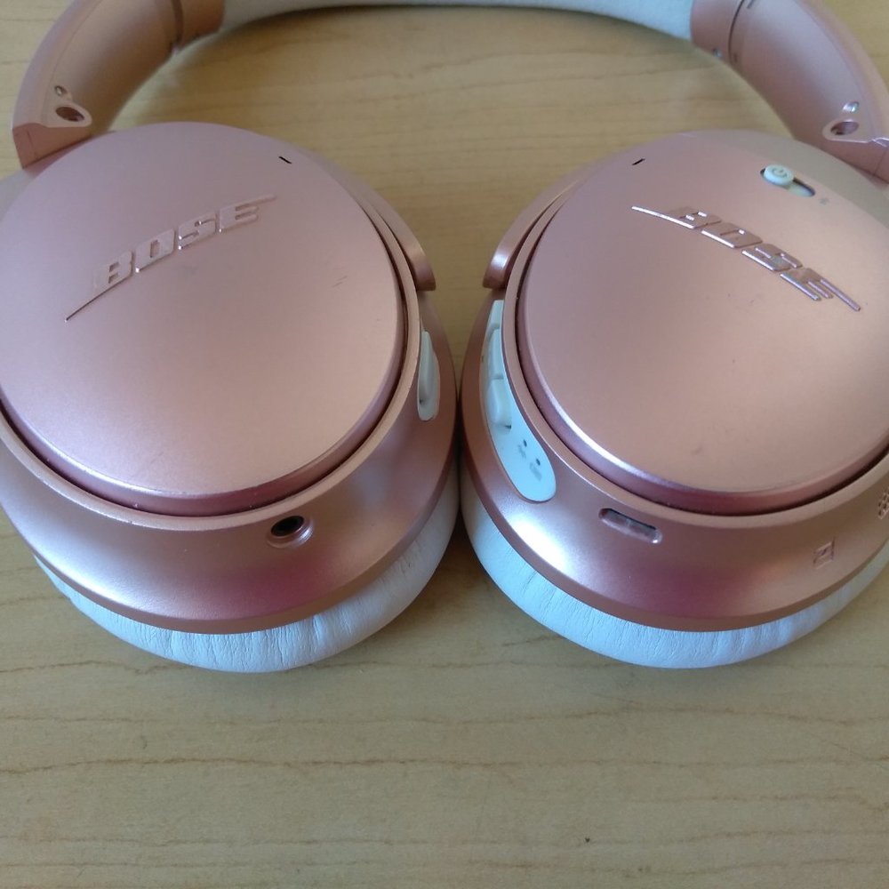 Bose QuietComfort 35 Series II Bluetooth Headphones Limited Edition - Picture 3 of 11